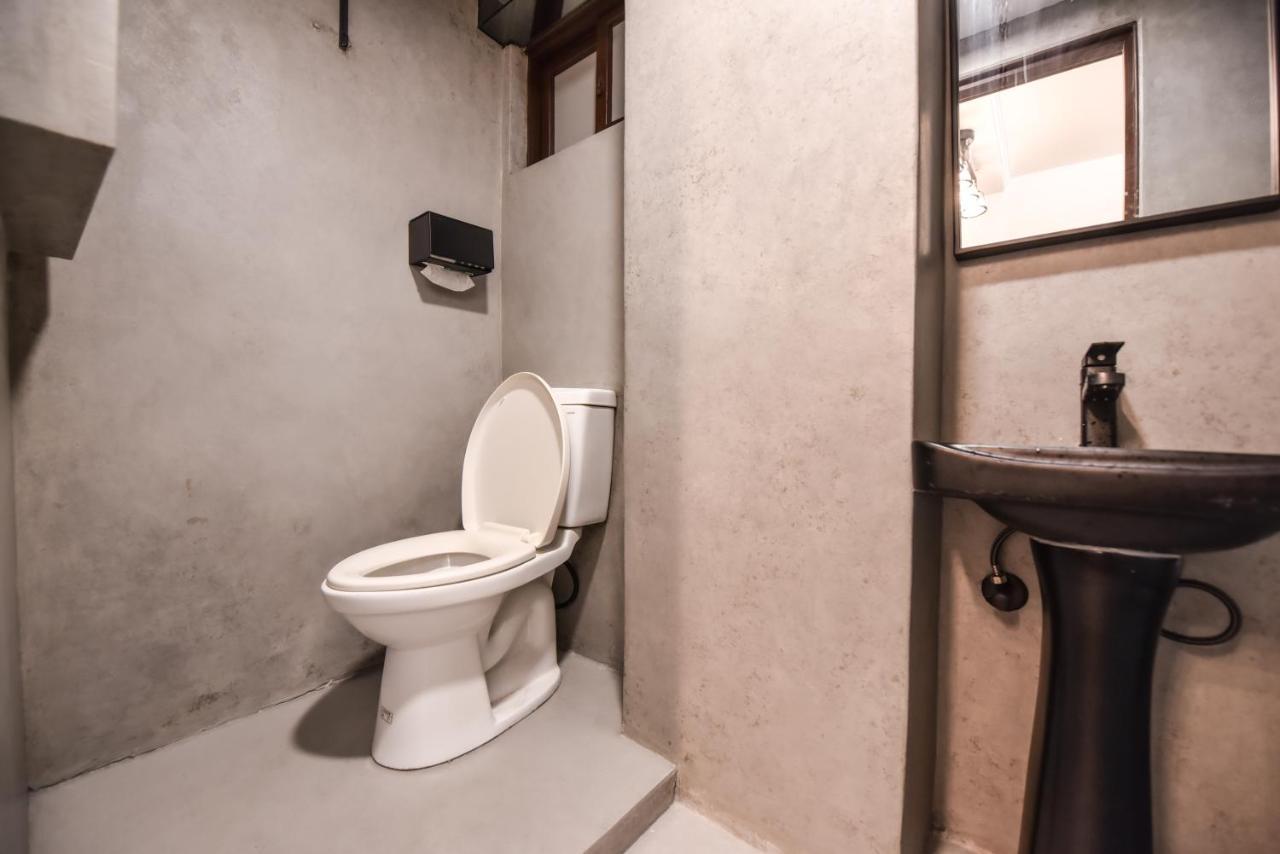 Eryang Homestay Tainan Bagian luar foto