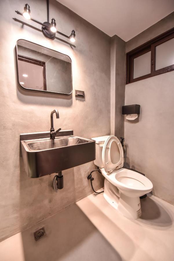 Eryang Homestay Tainan Bagian luar foto