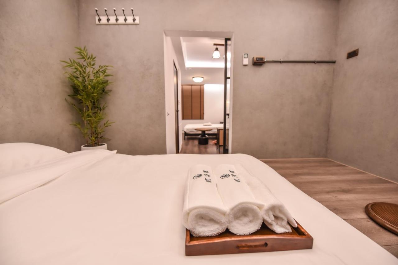 Eryang Homestay Tainan Bagian luar foto