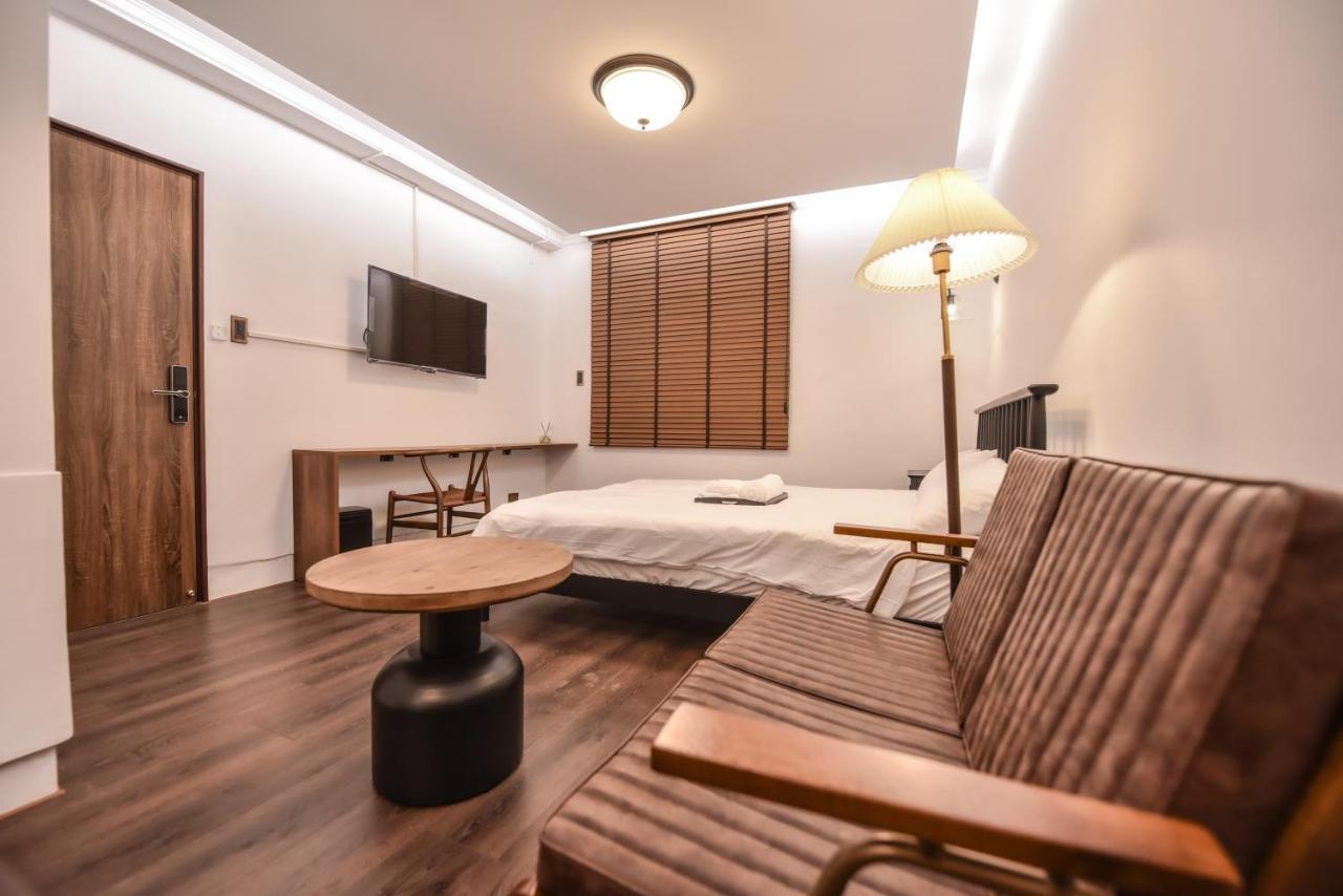 Eryang Homestay Tainan Bagian luar foto