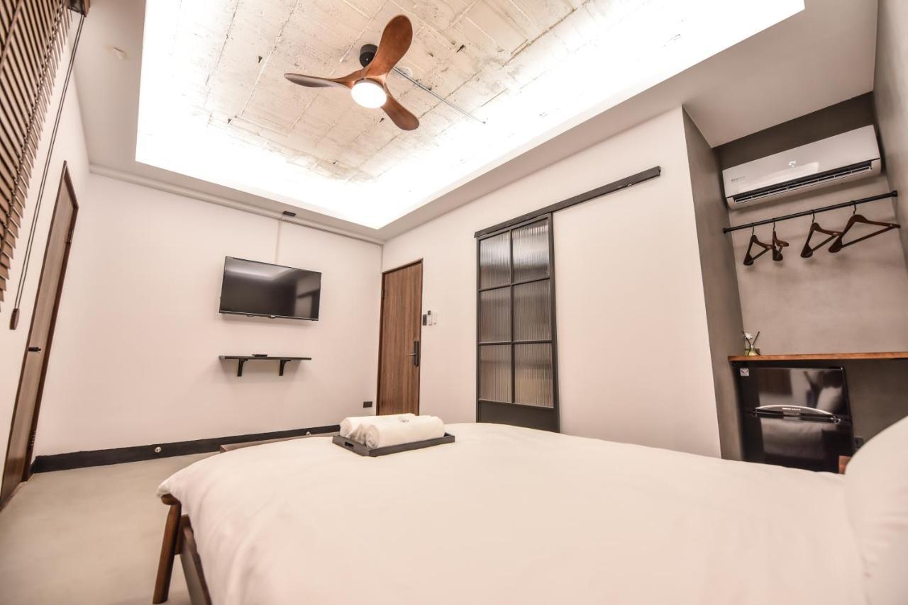 Eryang Homestay Tainan Bagian luar foto