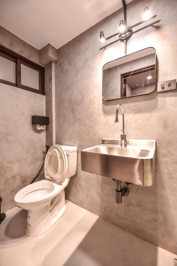 Eryang Homestay Tainan Bagian luar foto