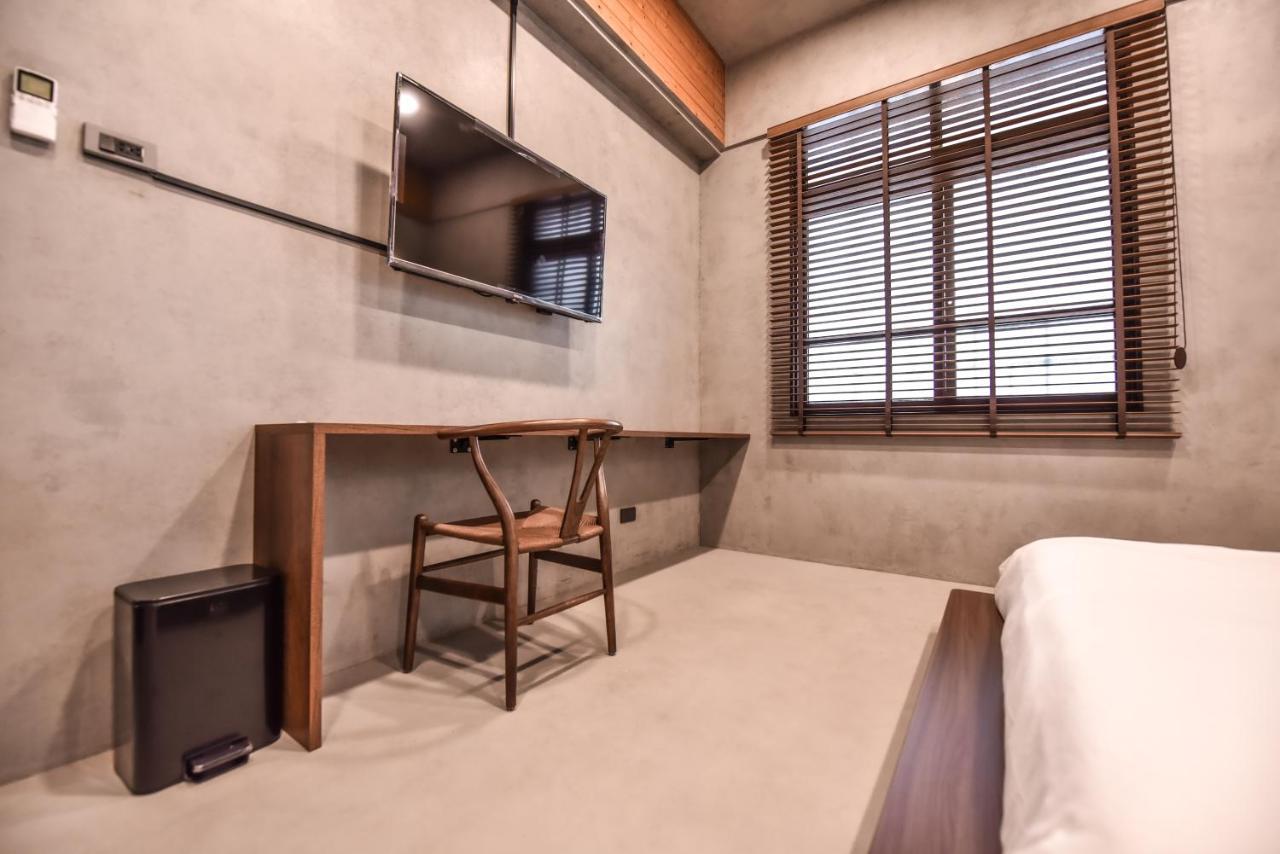 Eryang Homestay Tainan Bagian luar foto