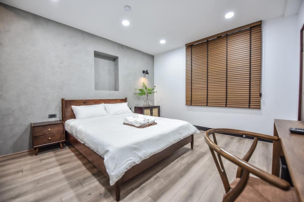 Eryang Homestay Tainan Bagian luar foto