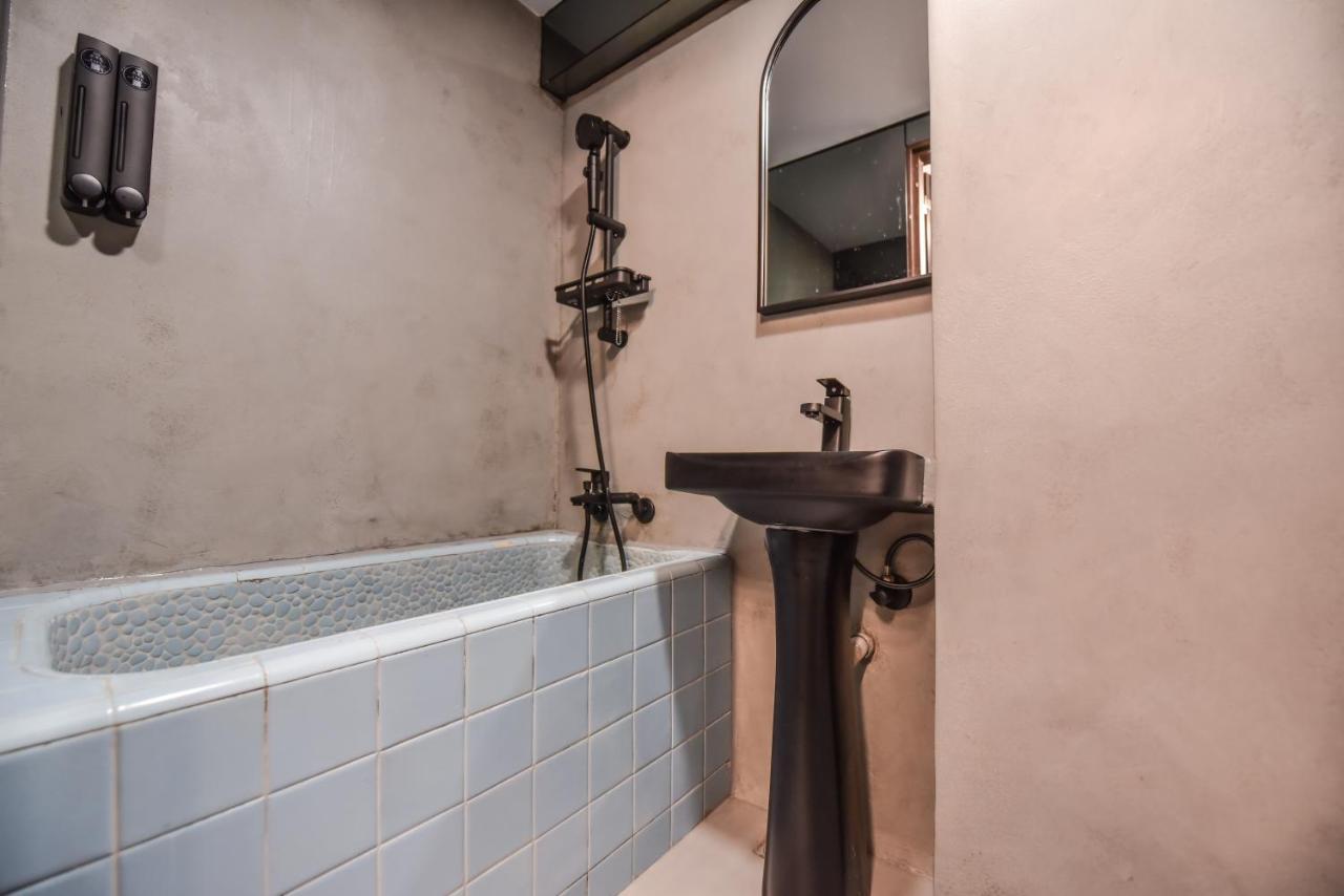 Eryang Homestay Tainan Bagian luar foto
